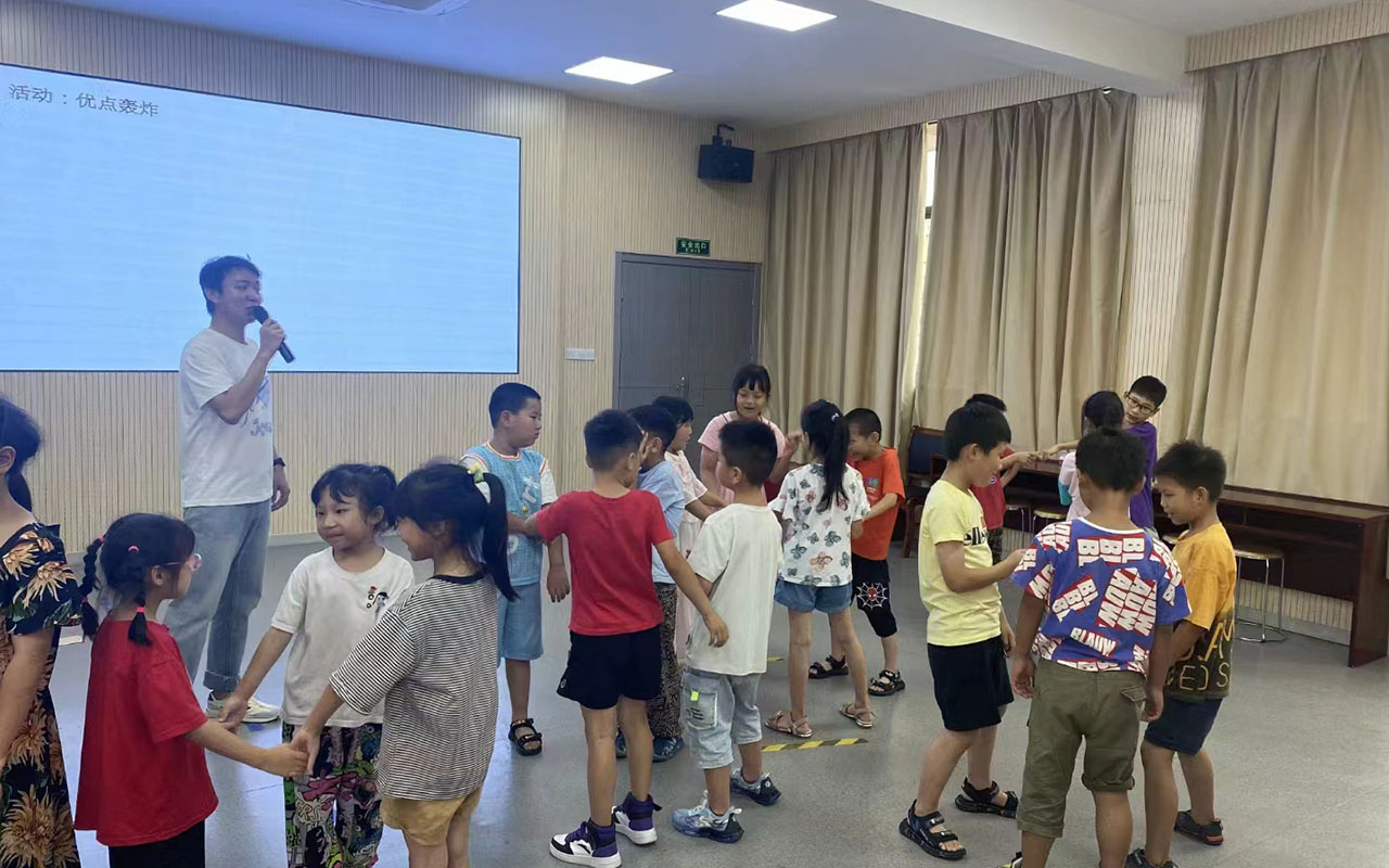 和田龙观乡中心学校